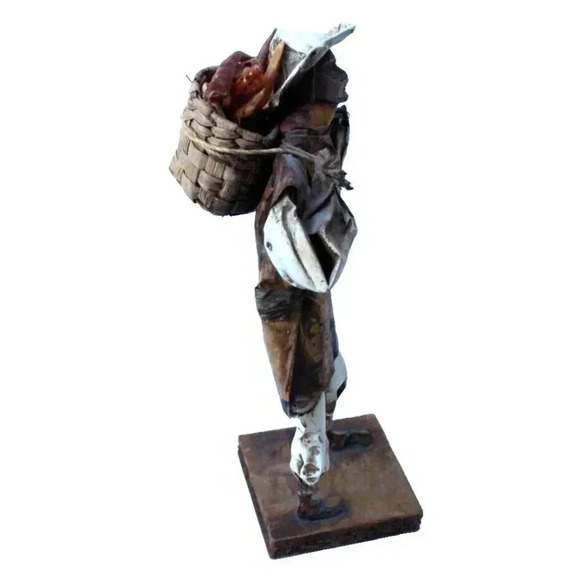 Vintage Mexican Handmade Folk Art Village People Paper Mache Figure Statue - Picture 2 of 3